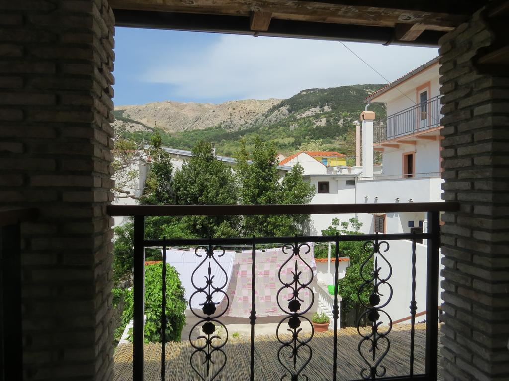 Apartments Authentic Baska 1 Buitenkant foto